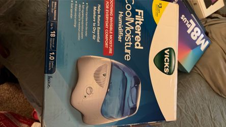 Filtered cool moisture Humidifier