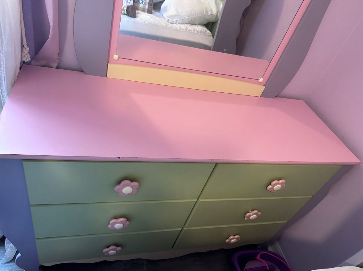 Girls Bedroom Set