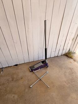 car jack  and tool