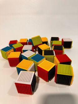 21 Colorful Linking/Connecting Cubes