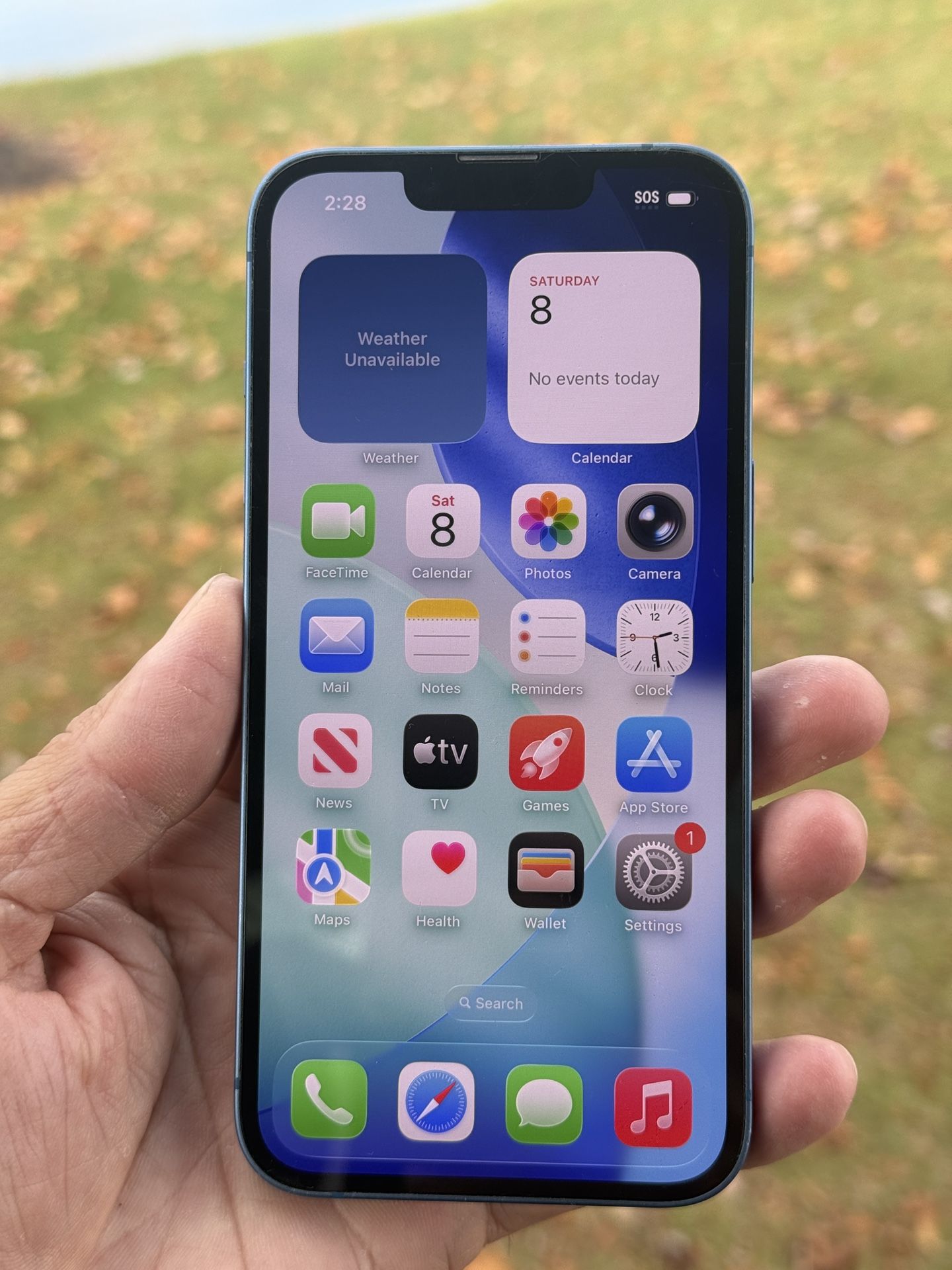 Unlocked Apple iPhone 13 128GB Blue.