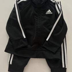 Adidas Outfit 9m