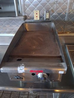 Flat gas grill