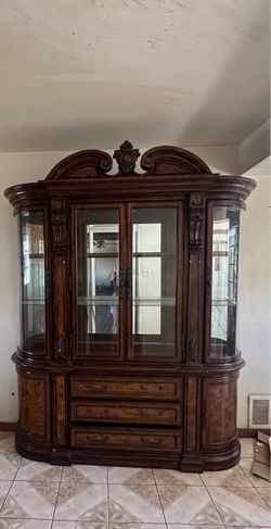 Kitchen dresser