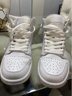 Nike air Jordan mid triple white retro