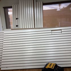 Wood Panels For Wall In Good Condition For Free