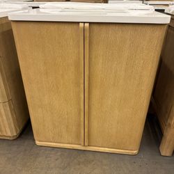 30” Bathroom Vanity - New ! 