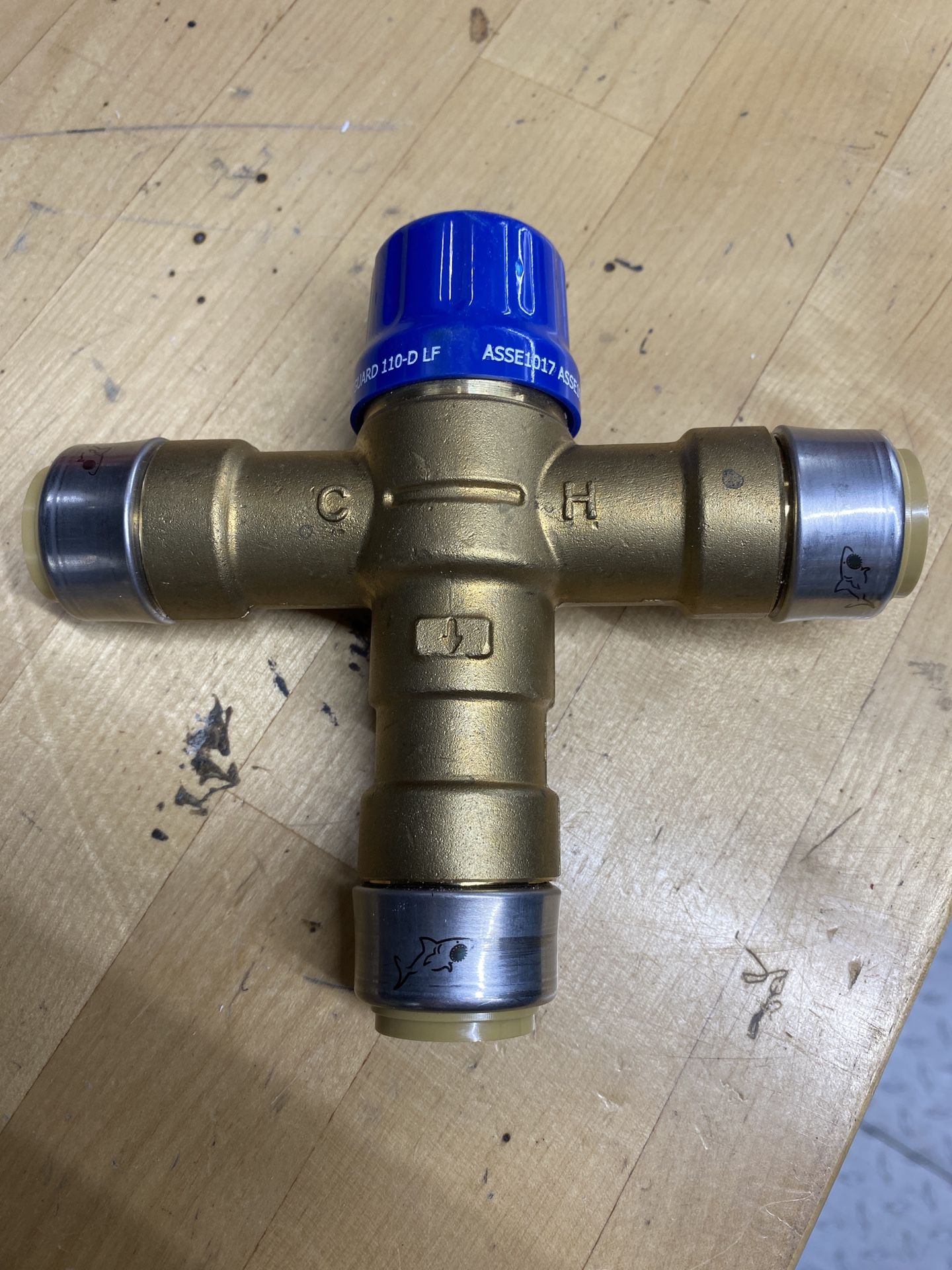 SharkBite 3/4 in. Push-to-Connect Brass Heat Guard 110-D Thermostatic Mixing Valve