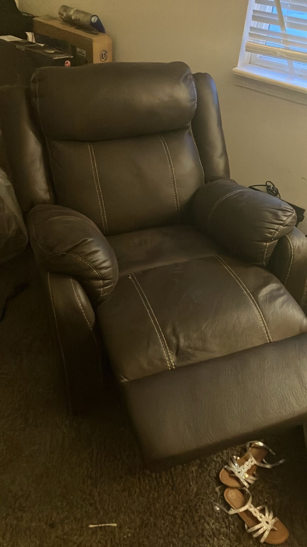 Dark Brown Solo Recliner