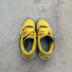 Air Jordan Retro 4 “Lightning”