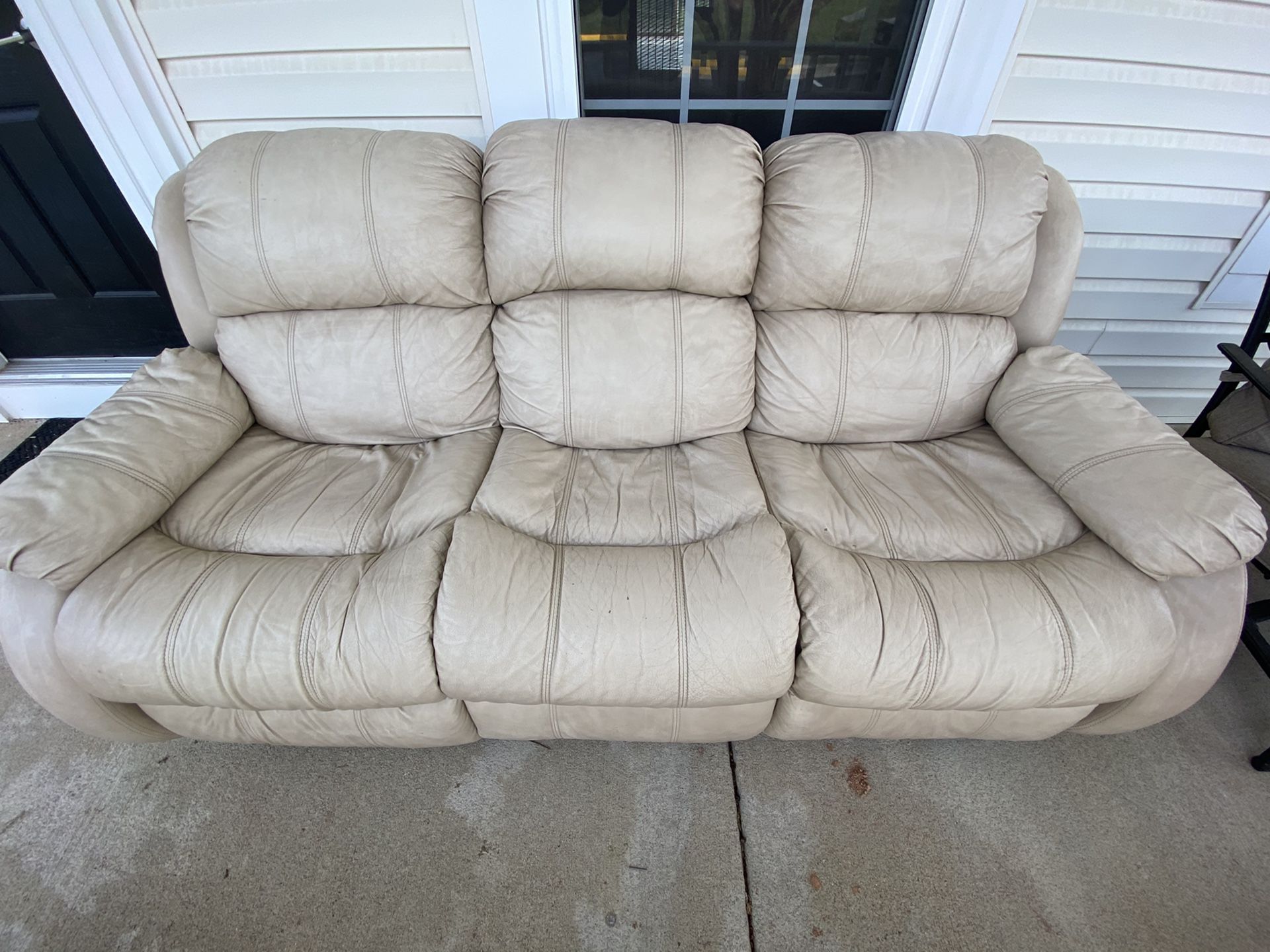 Recliner couch for sale