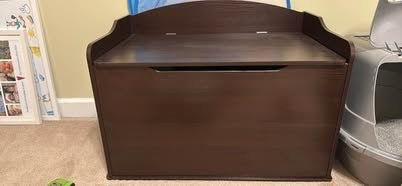 KidKraft Austin Wooden Toy Box/Bench with Safety Hinged Lid - Cherry