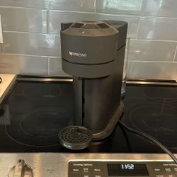 NESPRESSO COFFEE MACHINE