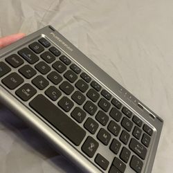 PureGear Bluetooth Keyboard(Only) 12$ Charging Cord Included..Getting Rid Of ASAP!!