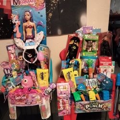 🐇 brand new Easter chairs$40 each