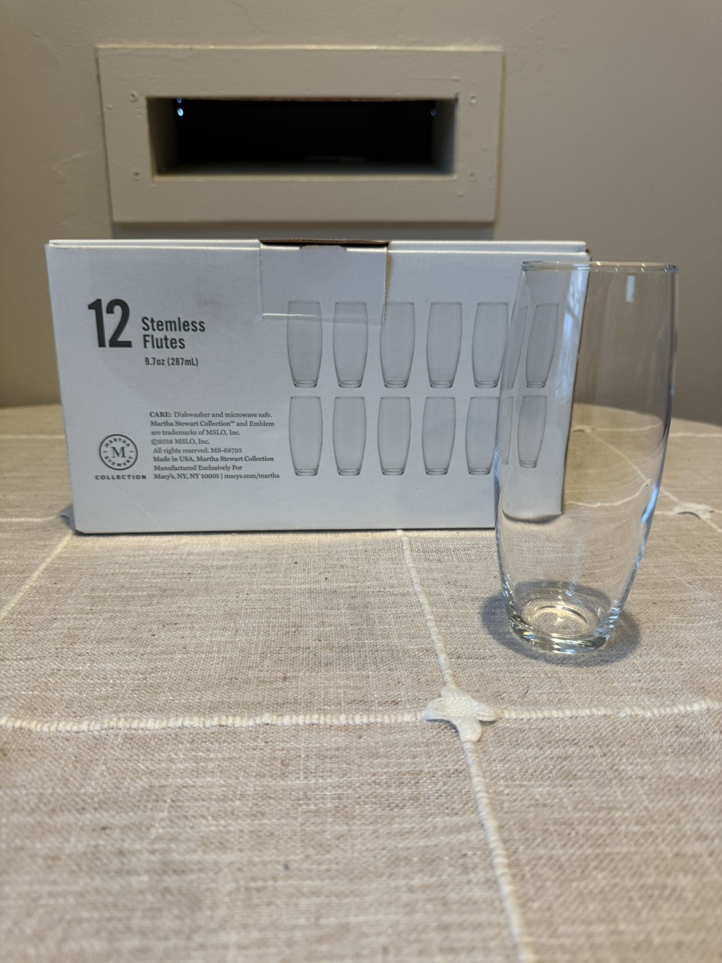 12 Stemless Flutes