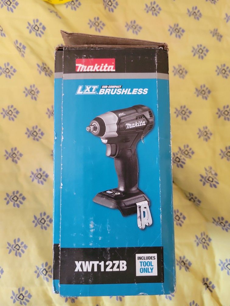 Makita/sub Compact XWT12ZB