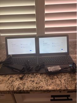 Two asus chromebook os laptop (C202S) 4GB 32GB