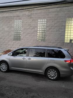 2012 Toyota Sienna