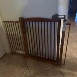 baby / dog gate 