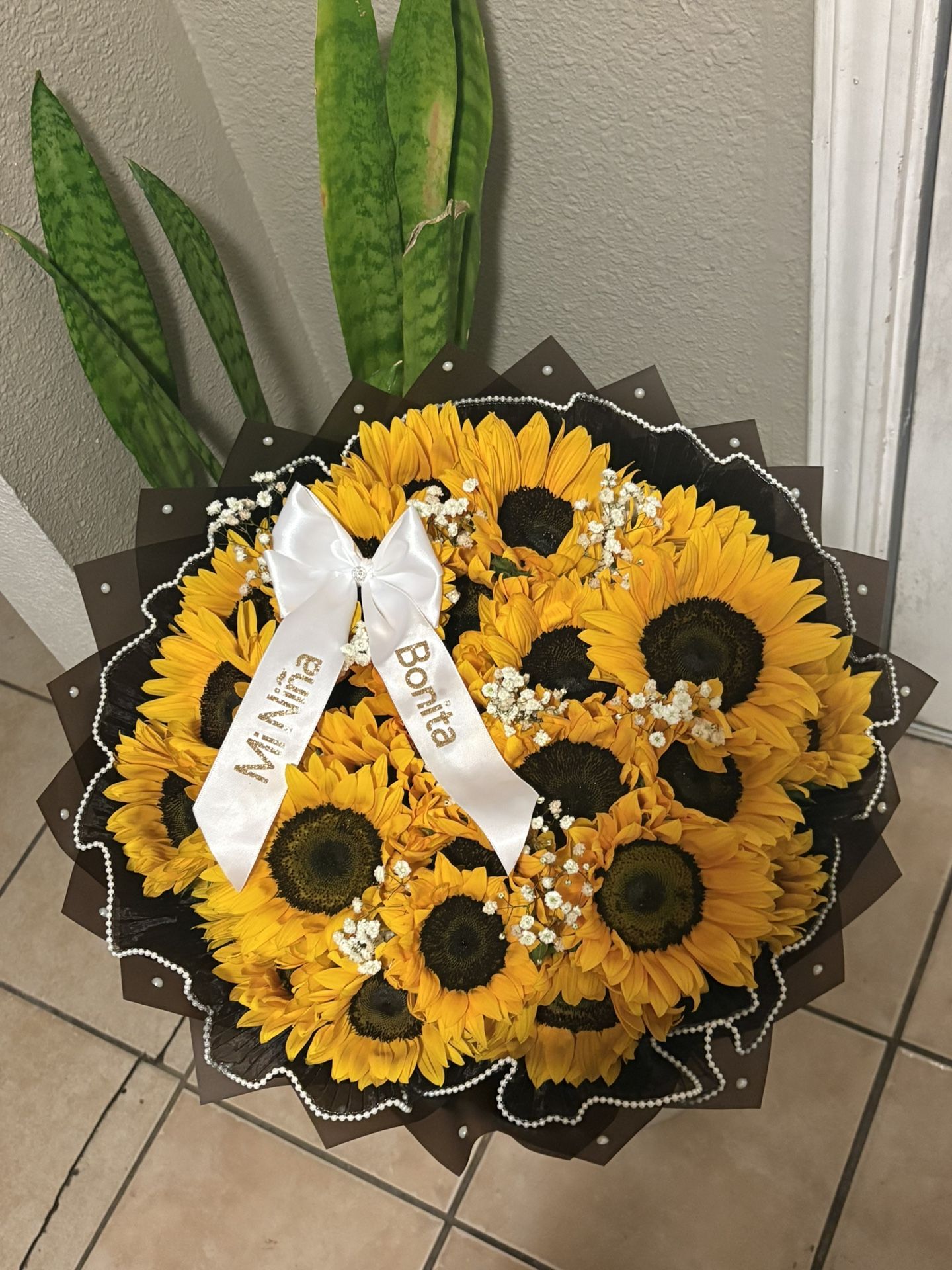 Ramo Buchon Flower Bouquet