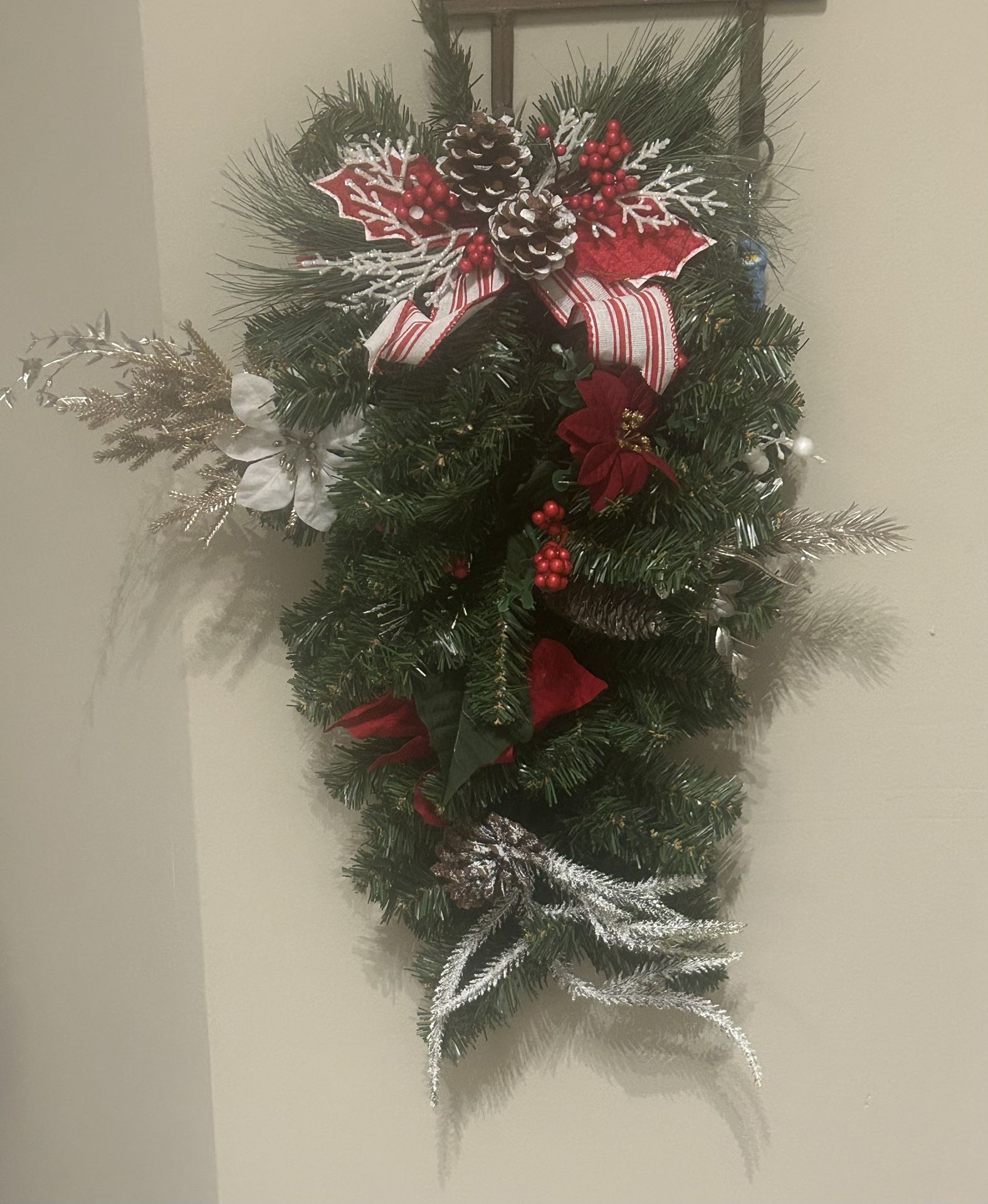 Christmas Wreath Hanging Swag