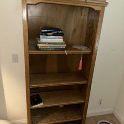 Light Colored Wood Bookshelf With 5 Shelves 