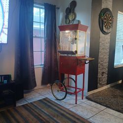 Old fashioned popcorn machine