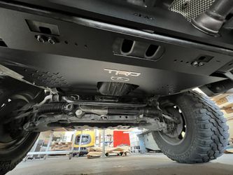 99-06 Toyota Sequía / Tundra Cat Shield