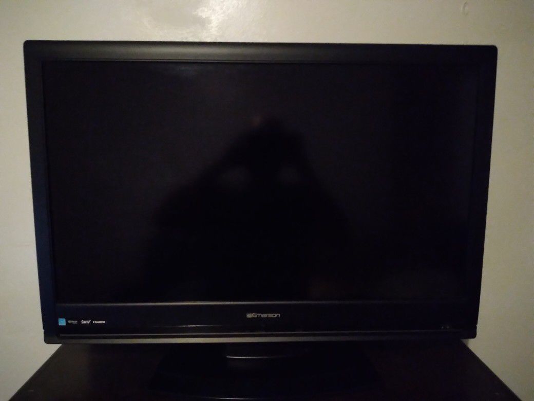 Emerson 30 inch TV