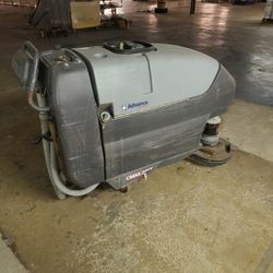 Advance Cmax 28st Floor Machine 