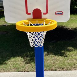 Little Tykes Adjustable Basketball Hoop