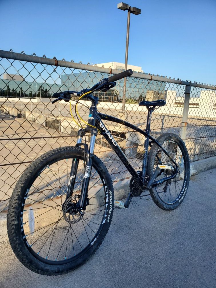 Haro calavera 27.5 mountain bike