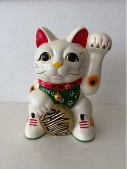 Nike SB Money Cat Promo Statue
