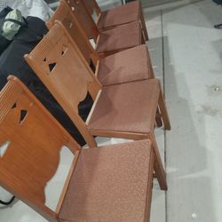 5 Chairs 