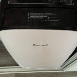 Honeywell Air Conditioner 550 Or Best Offer 