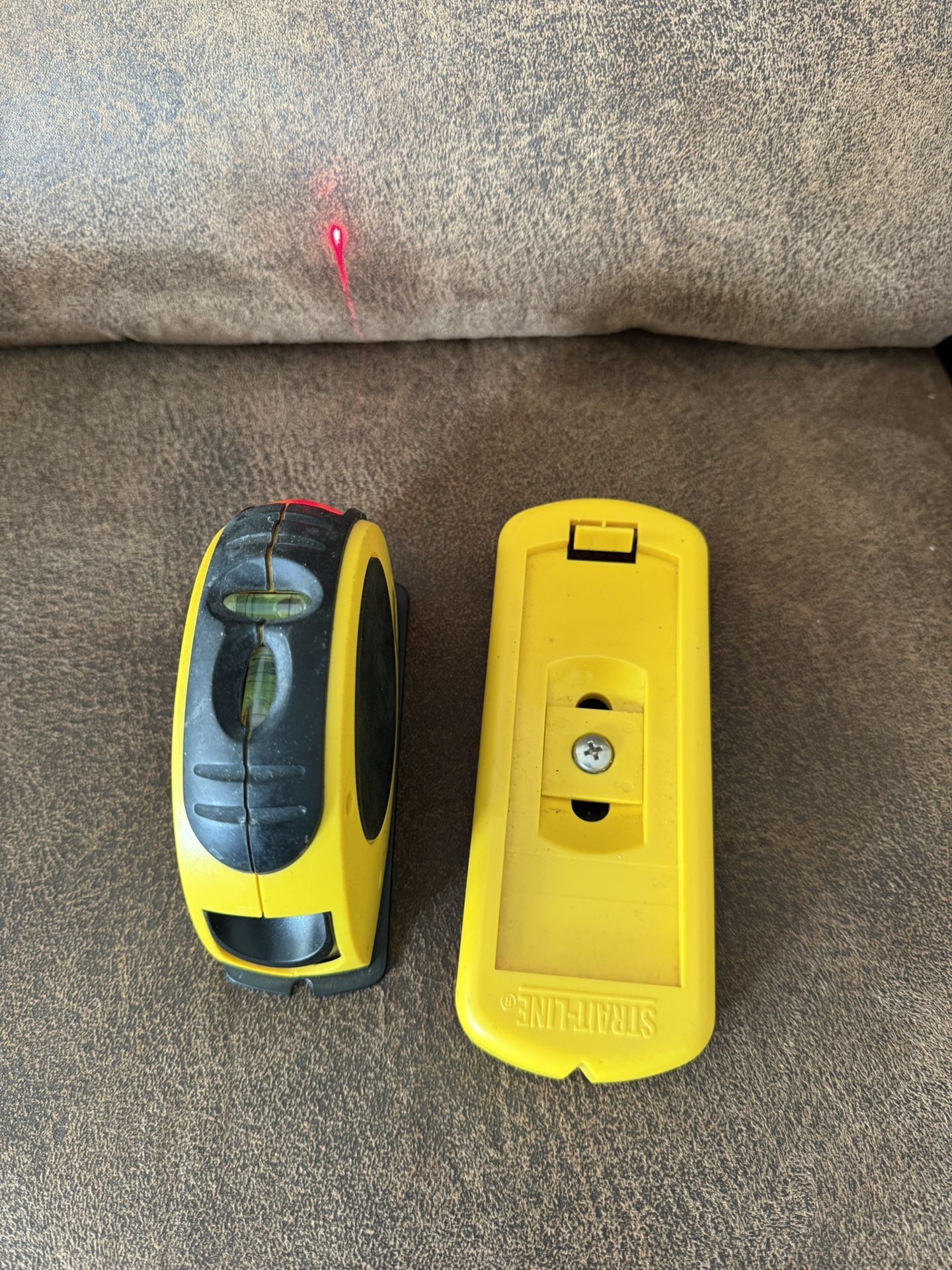 Strait-Line Laser Level