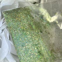 Glitter     