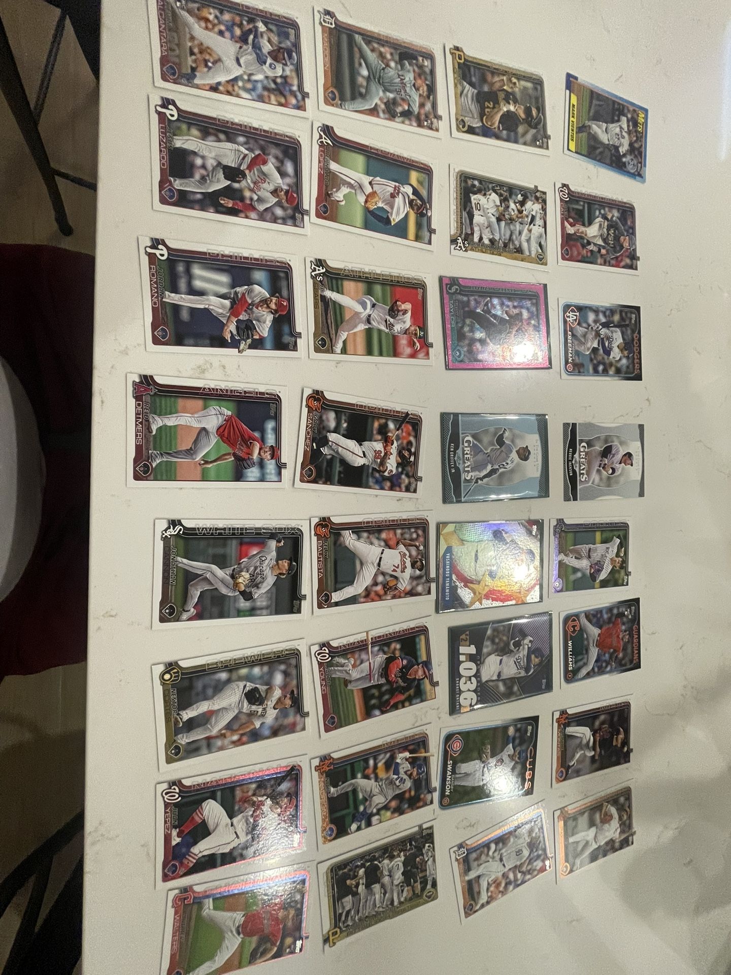 Mystery 10 Pack Of MLB Cards 