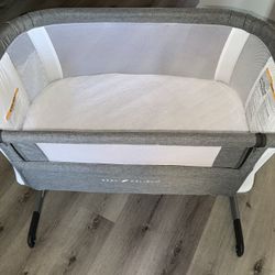 Baby Delight Beside Me Bassinet & Bedside Sleeper