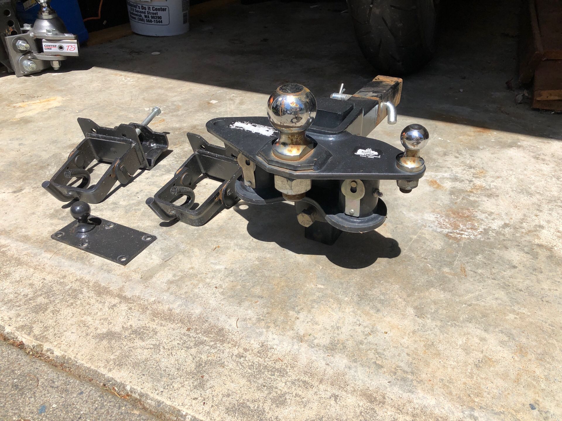 Husky trailer weight distribution hitch anti sway setup 100obo for