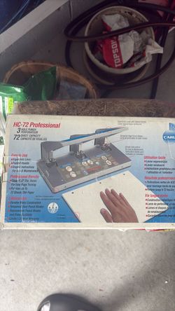 3 hole puncher