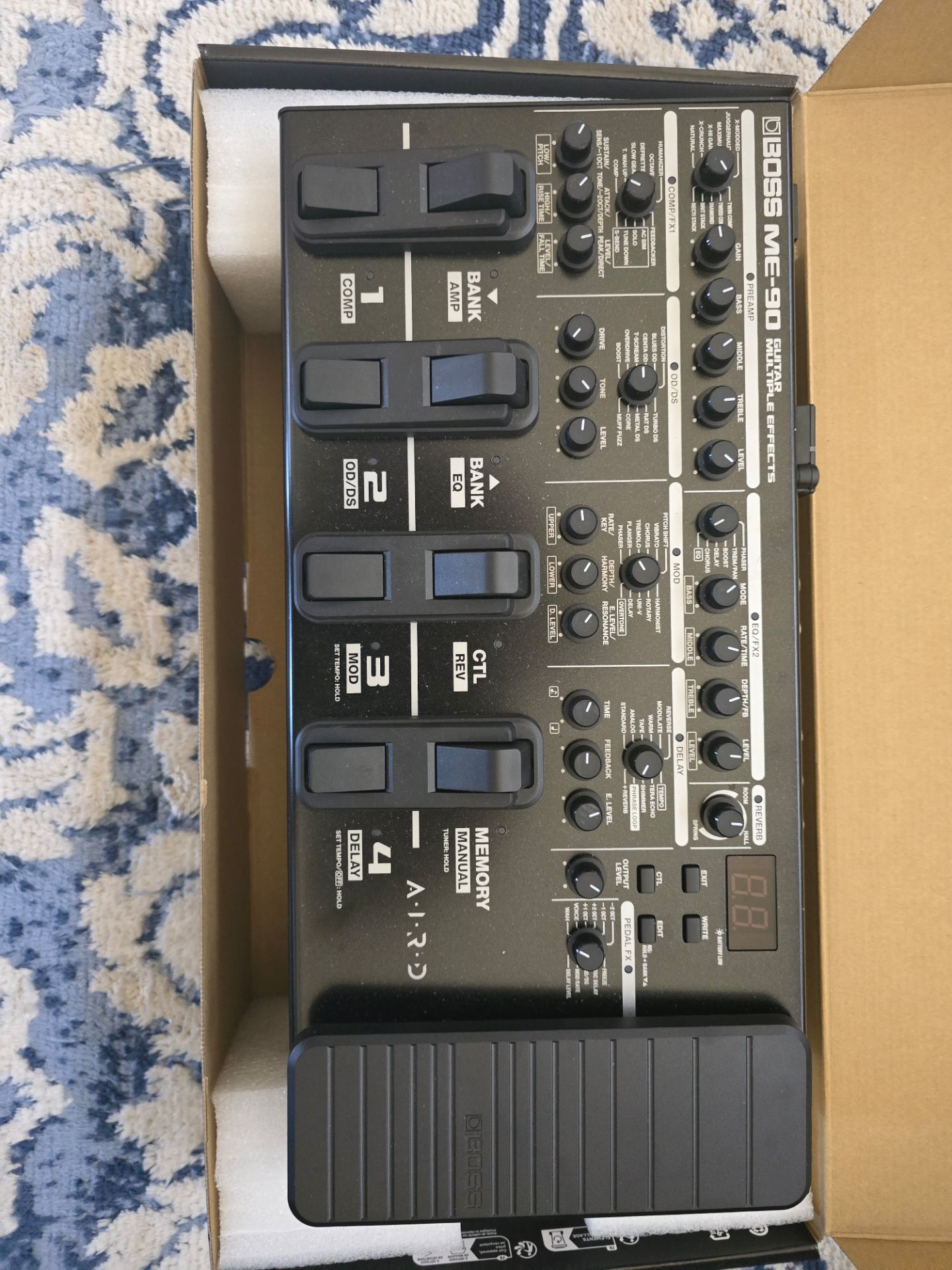 Boss ME Guitar multi Effects Pedal