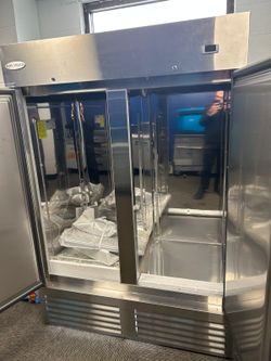 Reach In Freezer 2 Door