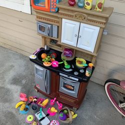 Step 2 kitchen $55as Is