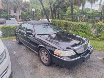 LINCOLN TOWNCAR(((-2008-)))-(((SIGNATURE LIMITED-)))