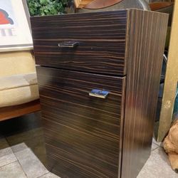 Villeroy Boch Wall Shelf Uint Cabinet 25 Tall 14 Wide 15 Deep