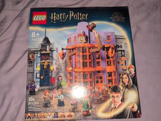 LEGO Harry Potter" Diagon Alley": Weasleys' Wizard Wheezes" toy building set (76422)