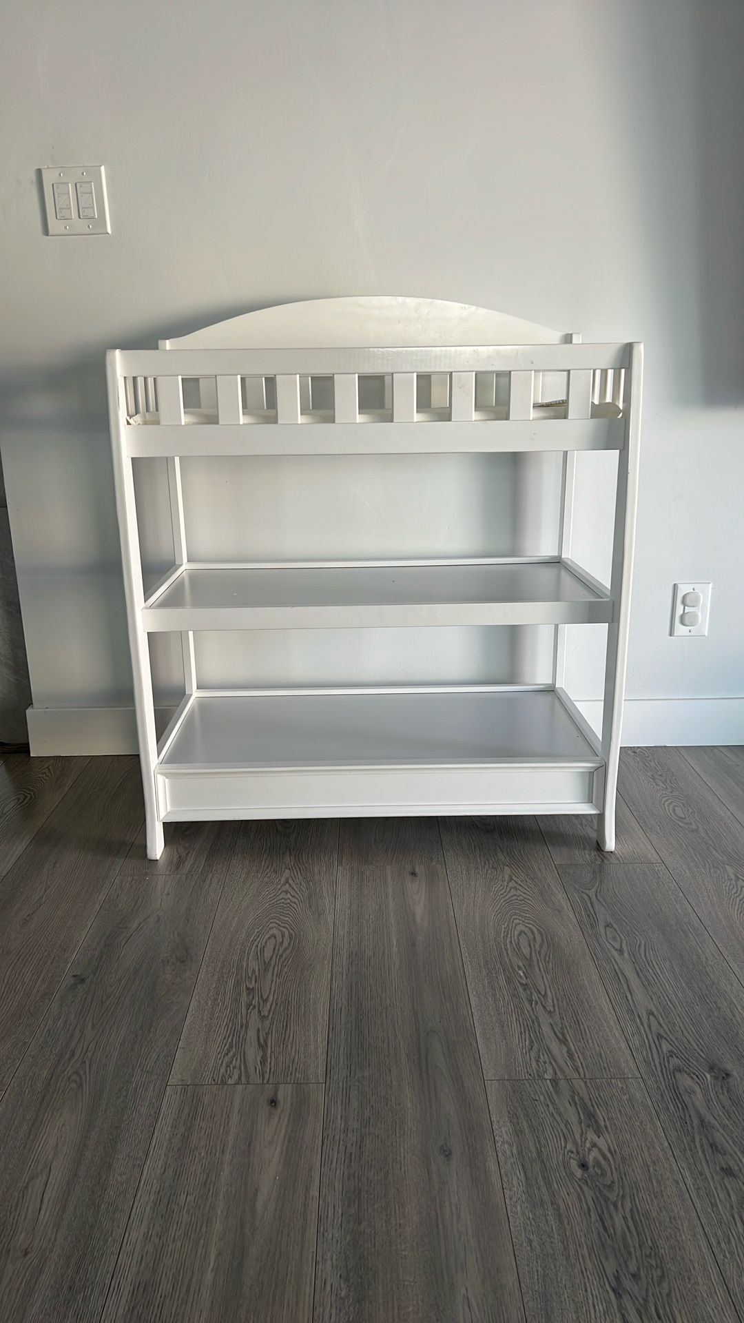 Delta Children Infant Changing Table with Pad, White