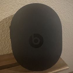 BEATS Headphone Case - Brand New